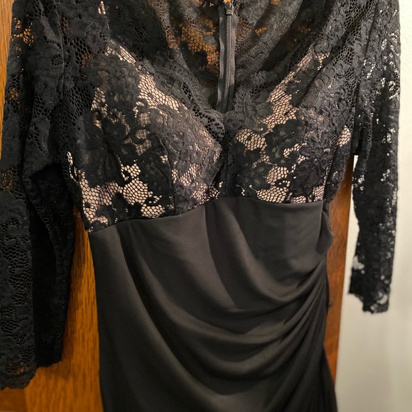 Formal long black dress - Picture 5 of 7